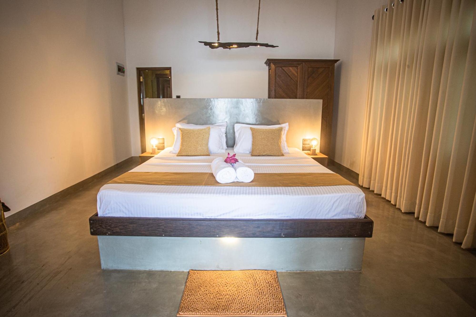 Aki Luna Lagoon Resort Hikkaduwa Eksteriør billede