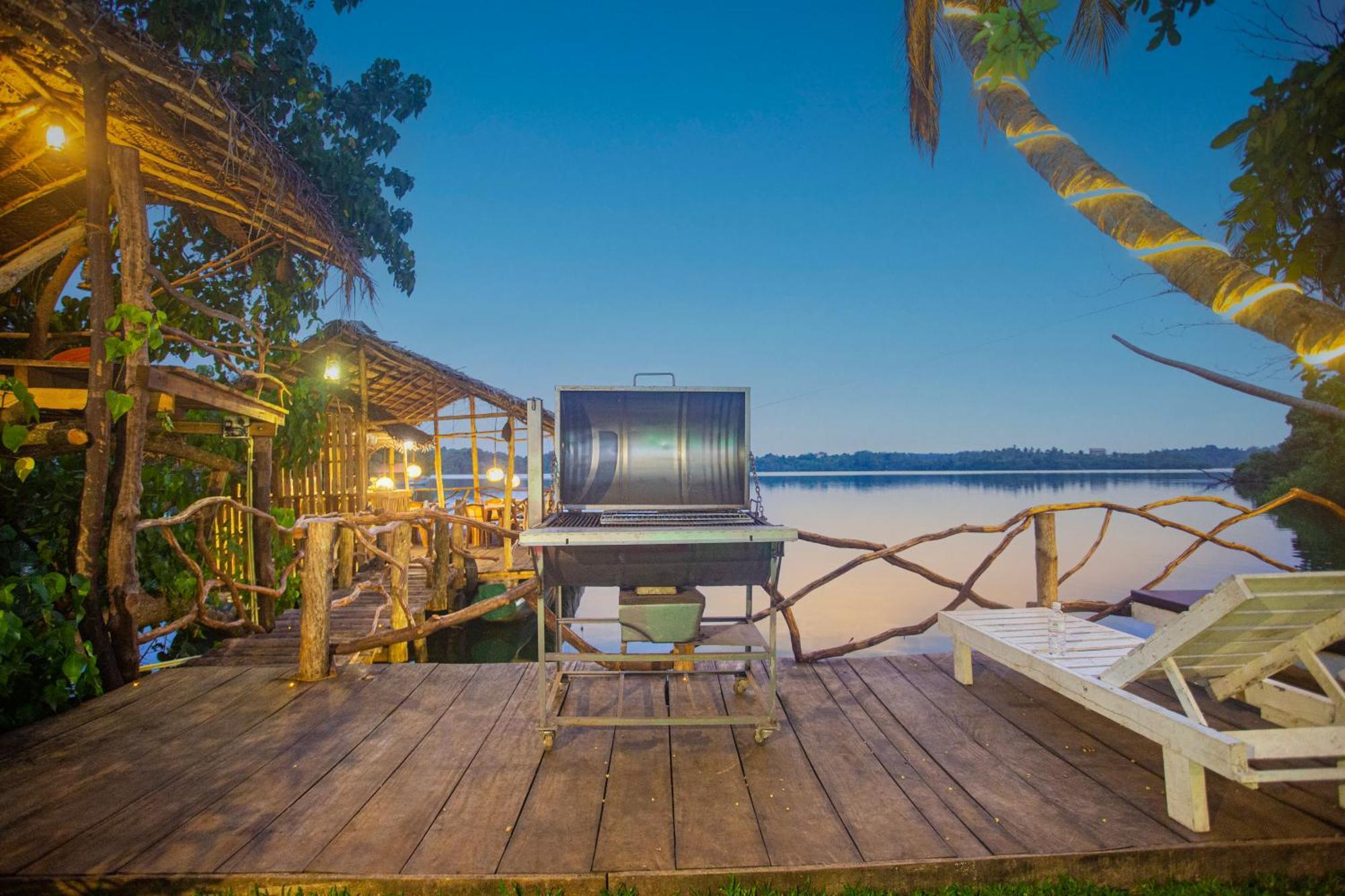 Aki Luna Lagoon Resort Hikkaduwa Eksteriør billede